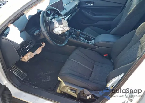 2025 Honda Accord Hybrid Sport z USA, uszkodzony, nr VIN 1HGCY2F53SA023288